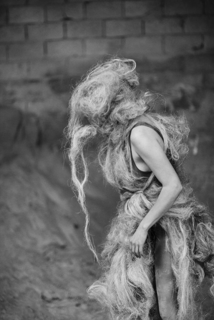 Photo documentation of a spontaneious performance by Resi Bender in a costume made from hemp during the Artist Residency "The Martian Chronicles II" in Leonidio, Greece, by Berlin Portrait and Event photographer Caroline Wimmer.